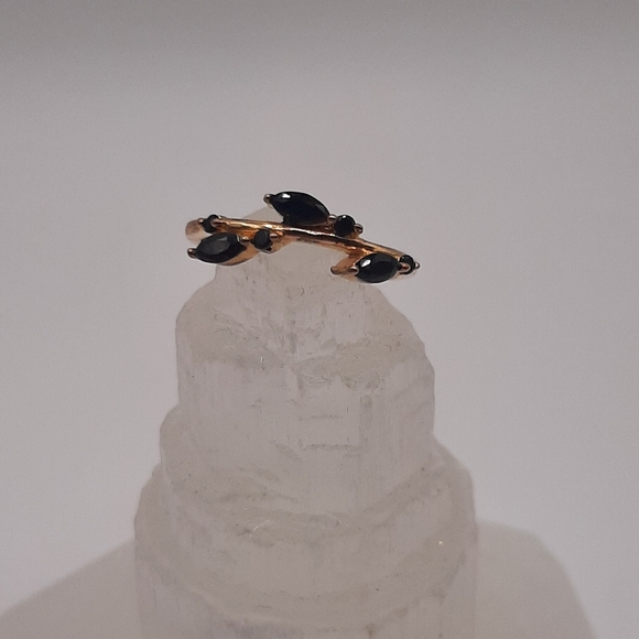 R838 Sterling Silver Vine Ring - Charmed Aroma - Picture 1 of 8